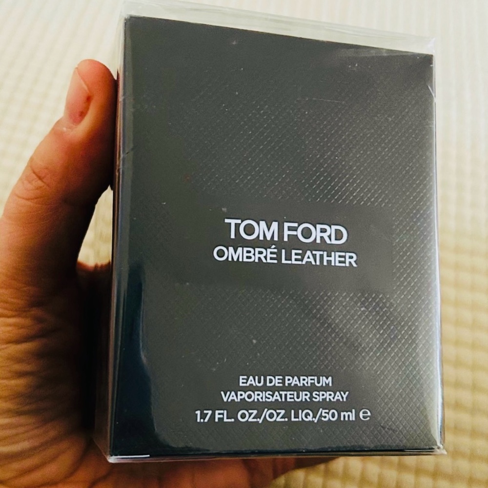 New never been open.Tom Ford Men Cologne